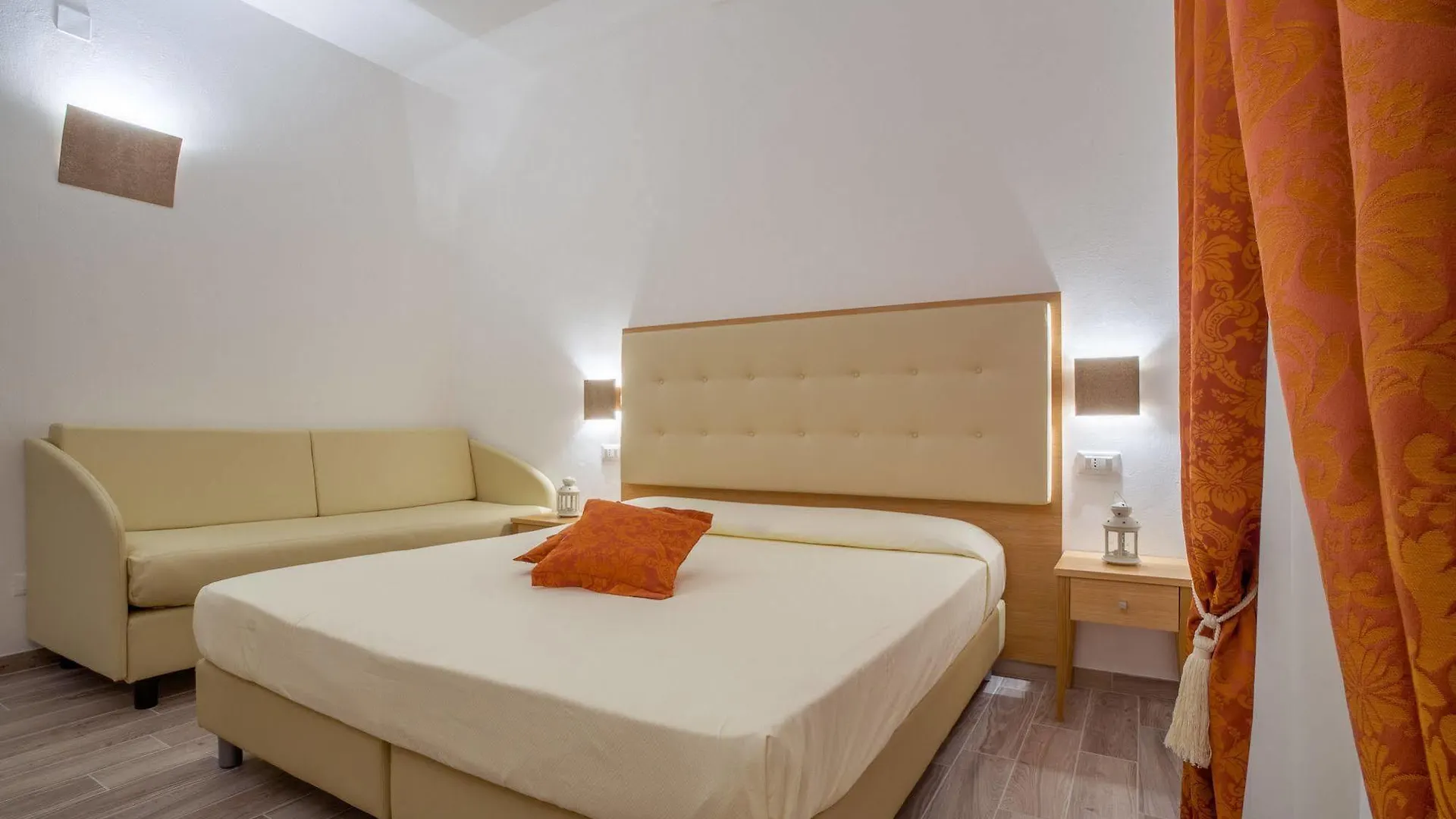 Hotel Il Buongustaio Massa  3*, Massa (Tuscany)