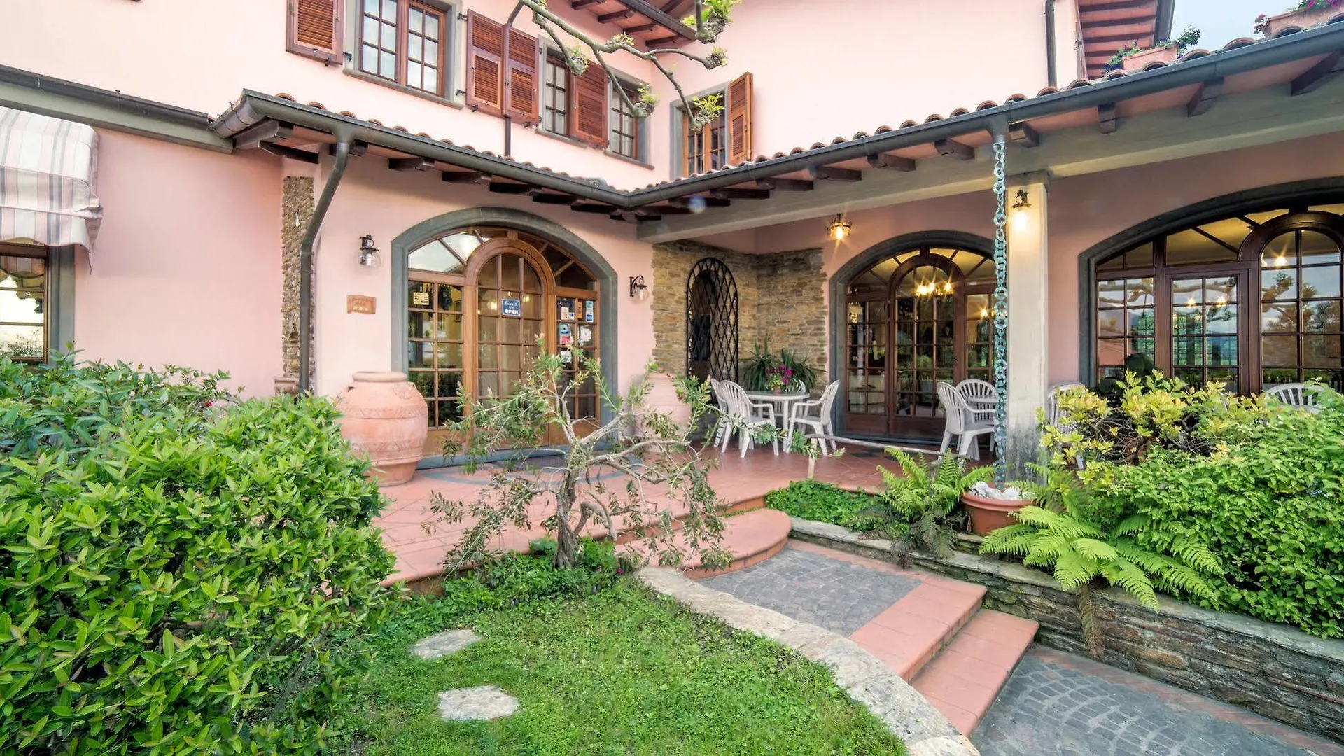 Hotel Il Buongustaio Massa   Massa (Tuscany)